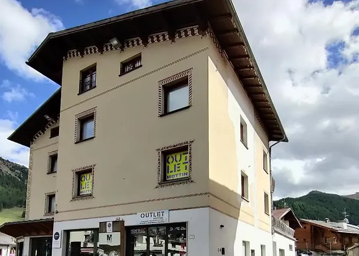 Mottini Plaza